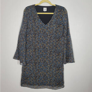 Cabi Poise Dress Size XS V-Neck Bell Long Sleeve Baby Floral Poise Black Blue